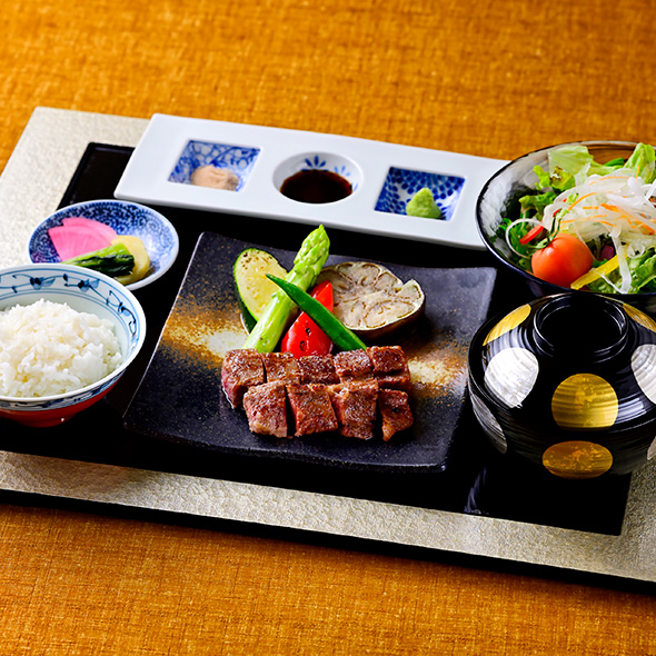 厳選淡路牛サービスステーキランチ