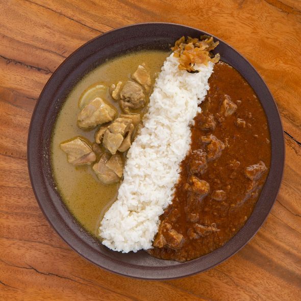 ２色カレー